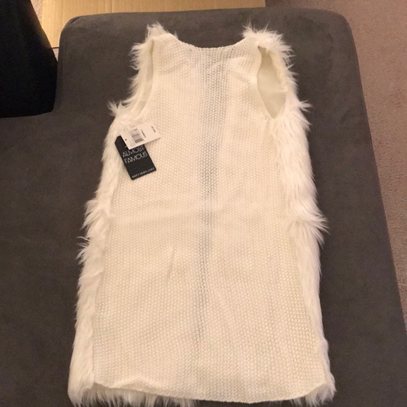 White Fur Vest - Picture 2 of 3